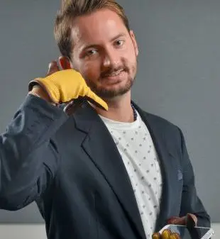 Gloves That Double As Phones 7