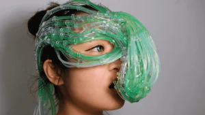 Algae Suit Creates Food, Also Wraps Entirely Around You to Feed 1 Algae Suit Creates Food, Also Wraps Entirely Around You to Feed 1