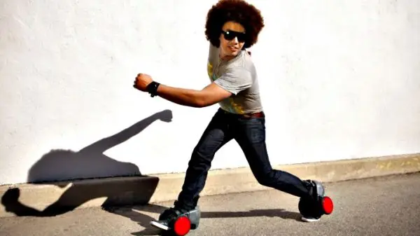 Get Around in Style With the spnKiX Motorized Skates 3