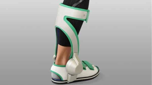 Yaskawa Electric's Ankle Exoskeleton Gives You Strength 8