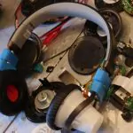 HeadBox Turns From Headphone to Boombox Instantly 27 HeadBox Turns From Headphone to Boombox Instantly 26