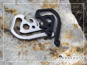Parachute Multi-Tool Device Hangs on Your Belt 7
