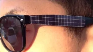 These Sunglasses Use Solar Power to Charge Your iPhone 14