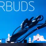 Intel Smart Earbuds Matches Music to Your Heart Rate 17