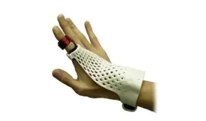 Fujitsu's Gesture Controlled Glove is a Throwback to the 1980s 8