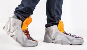 These 3D-Printed Sneakers Fold Up and Fit in Your Pocket 4