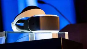 Sony Announces Their Very Own VR Goggles For Use With the PS4 5