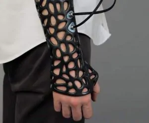 These 3D-Printed Casts Use Ultrasound to Heal Your Body Fast 8