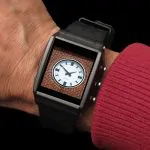 This Watch Features Over 720 Clock-Face Images 29 This Watch Features Over 720 Clock-Face Images 28