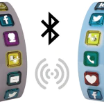 Hicon Social Bangle Uses Primary Colors to Check Your Notifications 16
