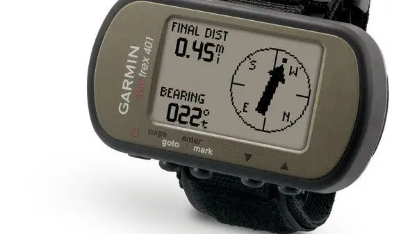 Garmin Foretrex 401 Waterproof Hiking GPS 1 Garmin Foretrex 401