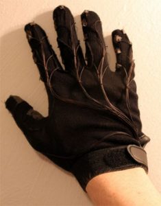 Jeff Rowberg's Keyglove is a wearable keyboard 7