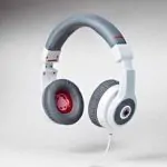 Boomphones Phantom headphones turn into a boombox by pressing a button 5 Boomphones Phantom headphones turn into a boombox by pressing a button 4