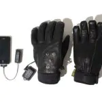 Mix Master Gloves keep your hands warm and control your iPod 1