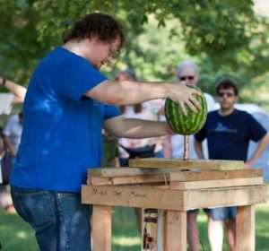 This EEG headset lets you destroy watermelons with the power of your mind 4