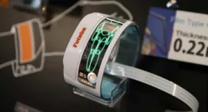 Futaba puts a video display on your wrist with their flexible OLED watch 1