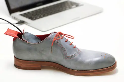 Dominic Wilcox Creates Dorothy-Inspired GPS Shoes 3