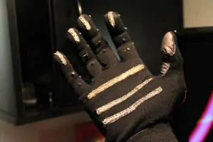 Keyglove - OSHW project that enables one-handed computer control 8