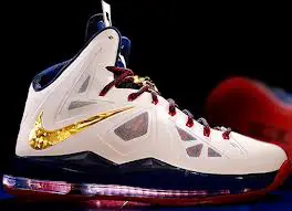 LeBron X basketball shoes use Nike+ technology to measure your leaping distance 2