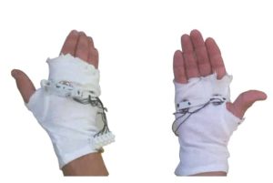 Tactile gloves transform your hands into vibrating homing beacons 1