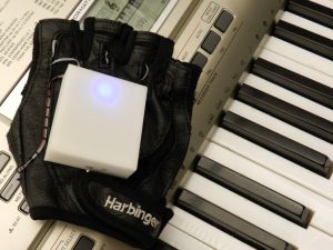 Mobile Music Touch glove helps capture your inner Beethoven 5