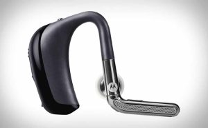 Motorola Oasis headset releases on October 3rd for $80 4