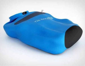 Scrubba Wash Bag lets you keep a laundromat in your pocket 7