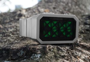 Tokyoflash Kisai Adjust watch tells time via trippy triangles 3